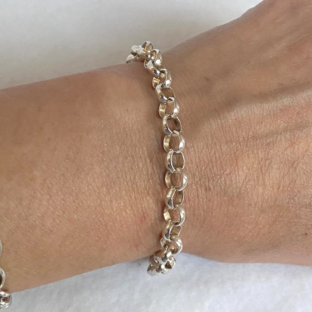 Sterling Silver 925 AGI Italy 6MM Rolo Link Bell Charm Bracelet Size 8" 13.5g - Picture 4 of 17